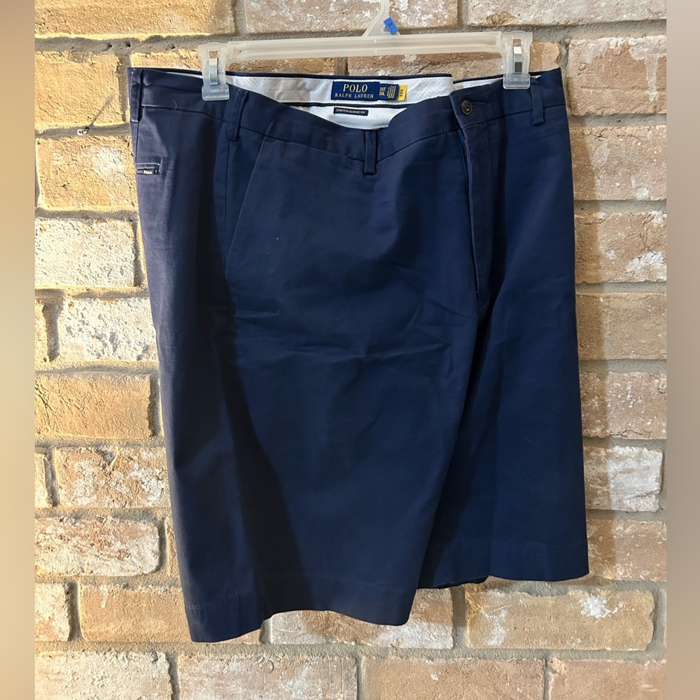 Ralph Lauren Men's Dark Blue Flat Front Shorts. (Big and tall size) Size 38T